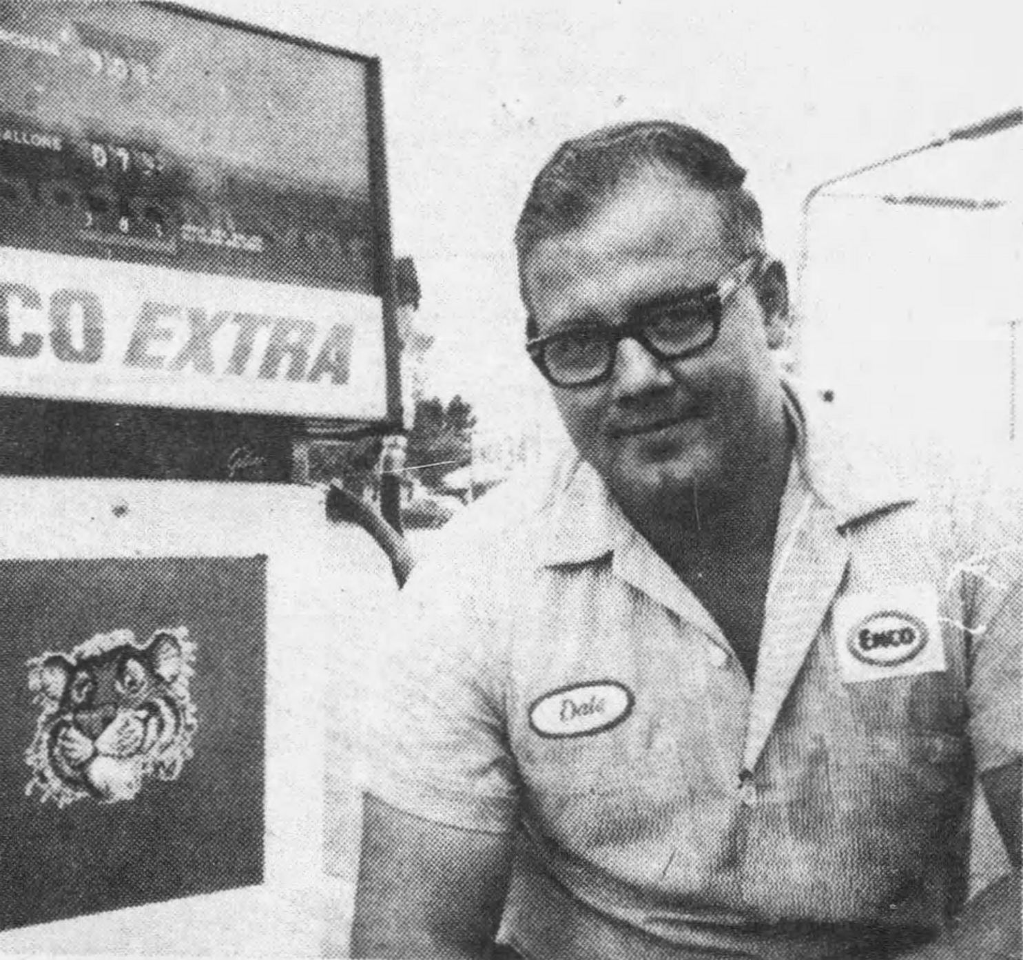 Heights Enco station — 1970